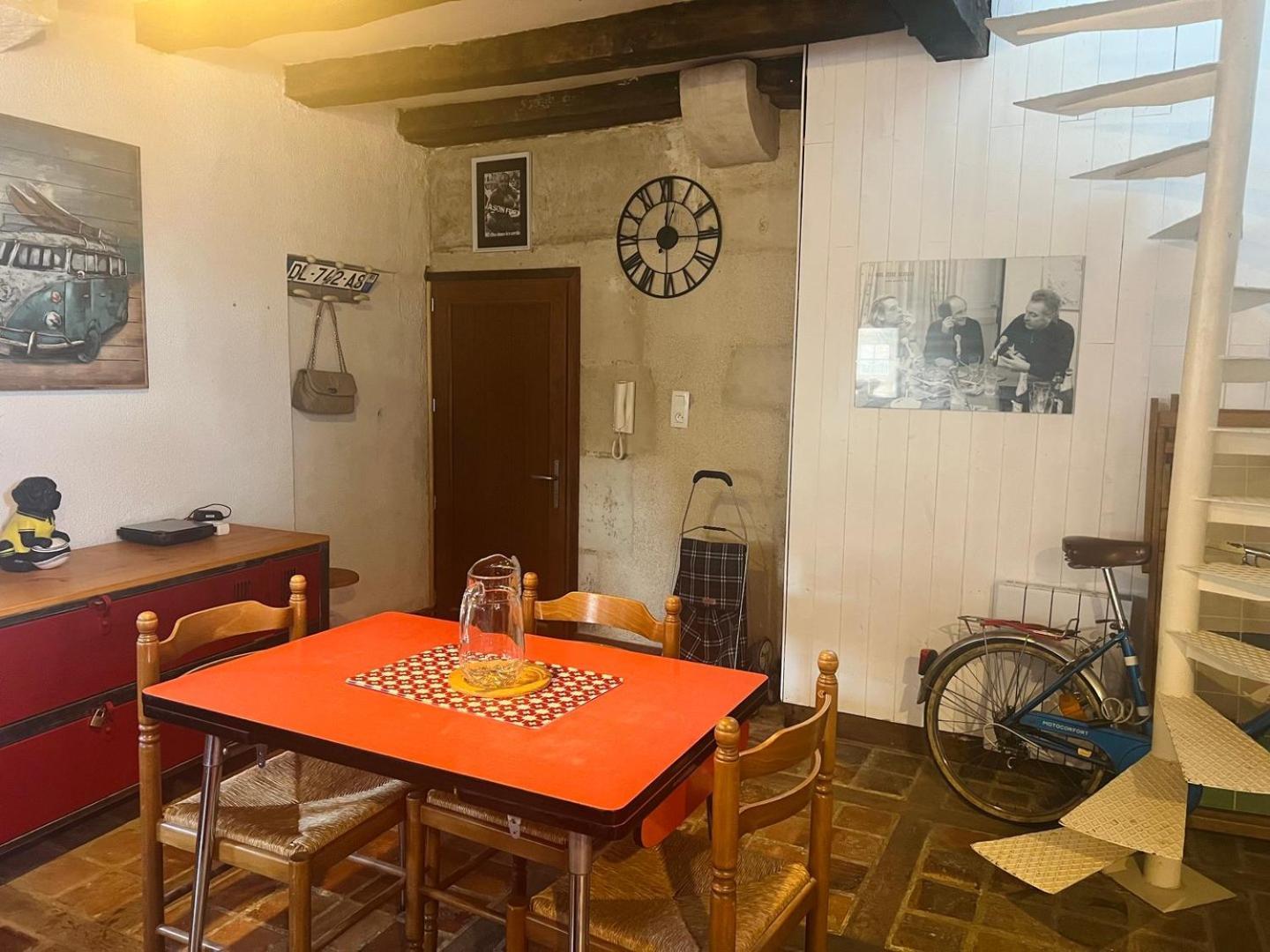 So British ! Appart Atypique Et Sa Petite Terrasse Poitiers Exterior foto